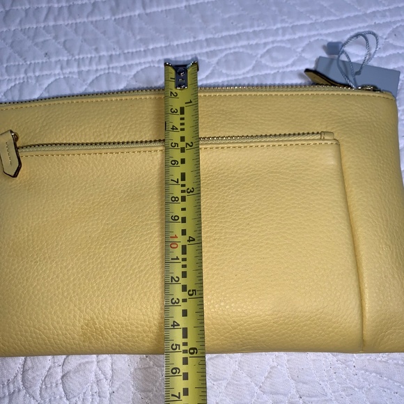 Antonio Melani buttercup yellow leather wristlet NWT zip wallet - Picture 5 of 9